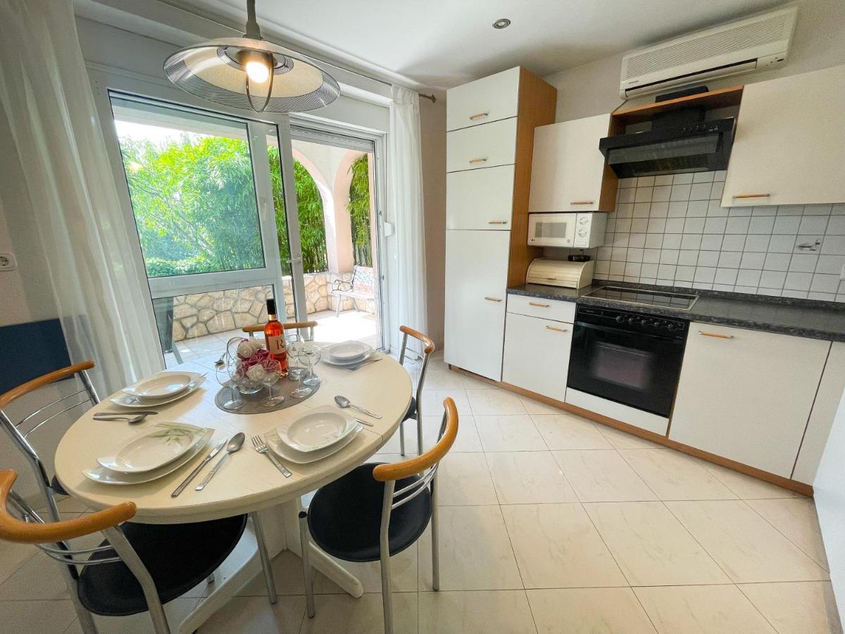 Apartmani Toni Dramalj Kültér fotó
